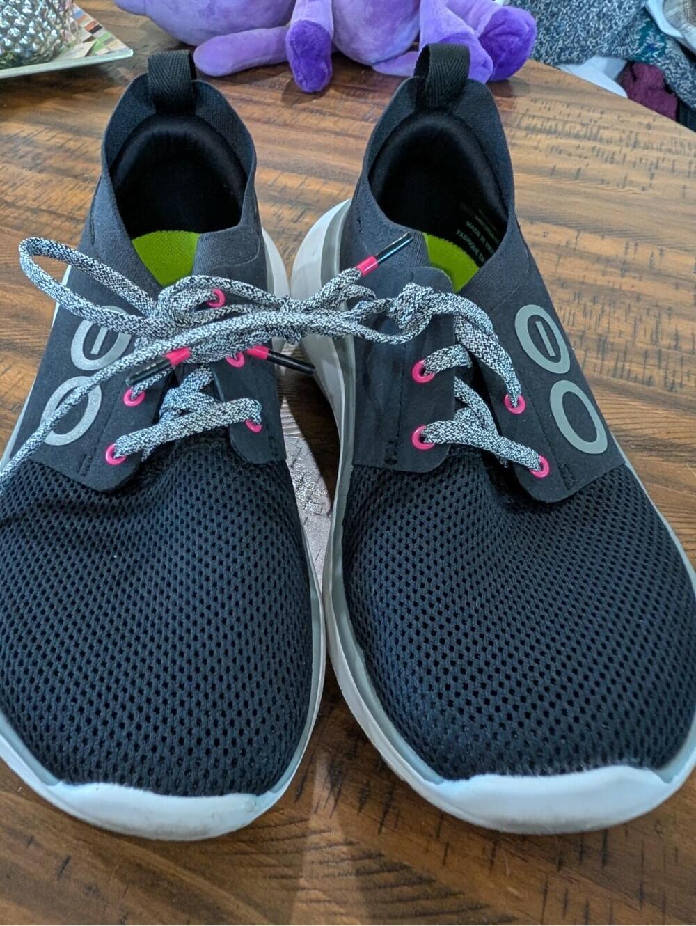 Women's OOFOS OOmy Stride Size 8
